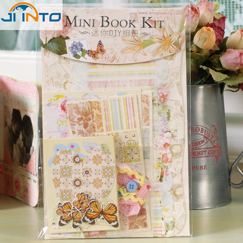 Mini book kit.Scrapbook kit, DIY picture album scrapbook,Handmade crafts.Paper crafts.Christmas toys.